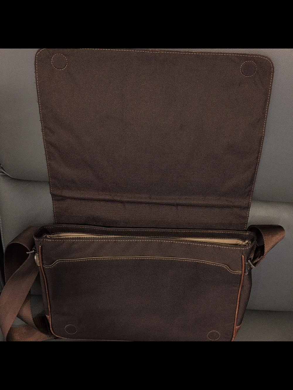 Men's Brown Leather Messenger Bag